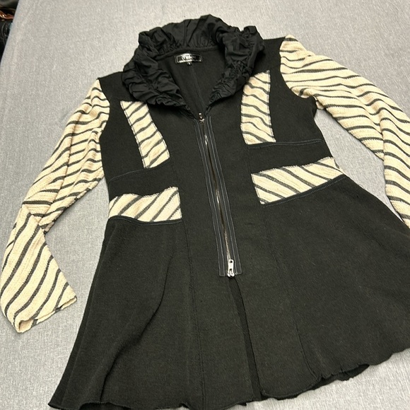 MinKas top - Picture 8 of 12